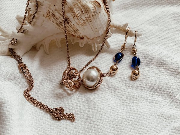 Éclat Éternel : les bijoux arbre de vie en tant que manifestation de croissance personnelle